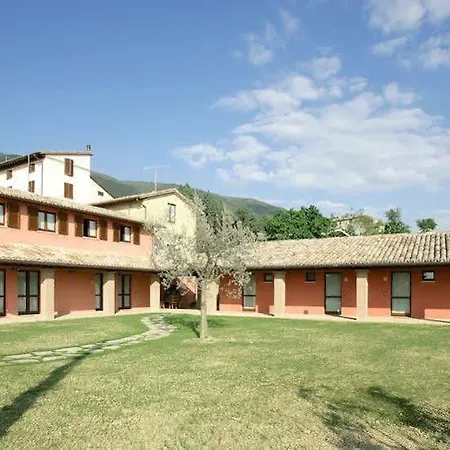 Poggio Fiorito Εξοχικό σπίτι *